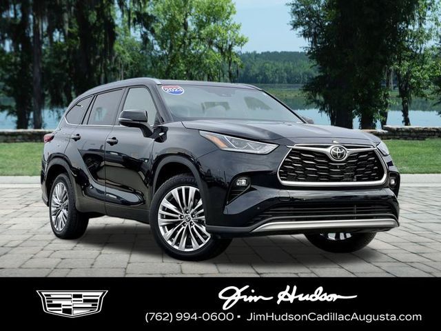 2023 Toyota Highlander Platinum