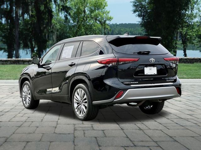 2023 Toyota Highlander Platinum