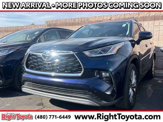 2023 Toyota Highlander Platinum