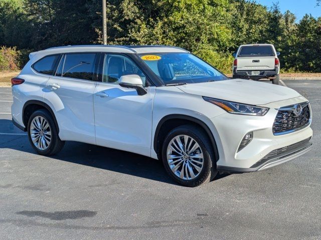 2023 Toyota Highlander Platinum