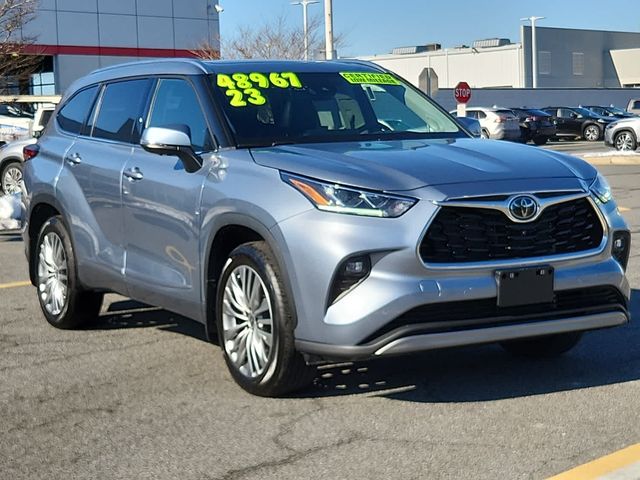 2023 Toyota Highlander Platinum