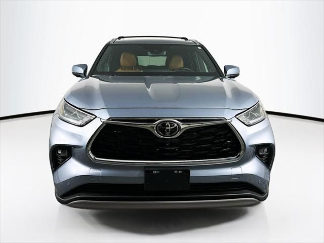 2023 Toyota Highlander Platinum