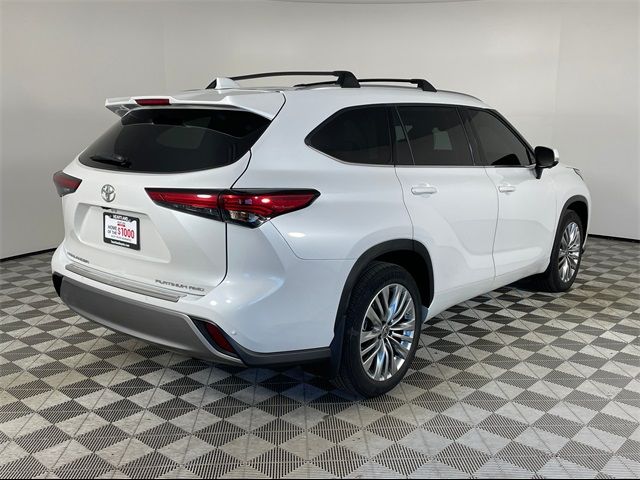 2023 Toyota Highlander Platinum