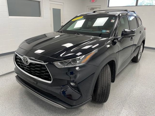 2023 Toyota Highlander Platinum