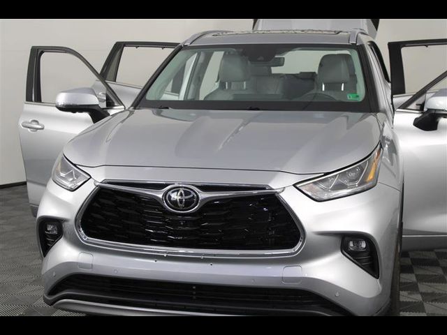2023 Toyota Highlander Platinum