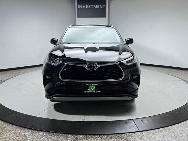 2023 Toyota Highlander Platinum