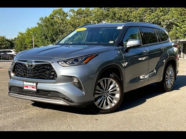 2023 Toyota Highlander Platinum