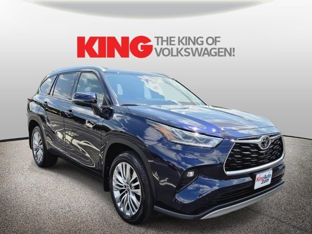 2023 Toyota Highlander Platinum