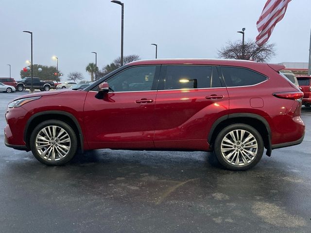 2023 Toyota Highlander Platinum