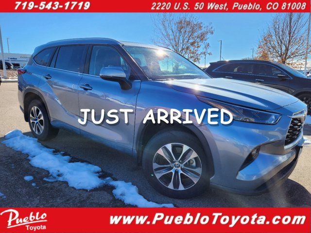 2023 Toyota Highlander 