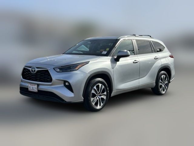 2023 Toyota Highlander Hybrid XLE