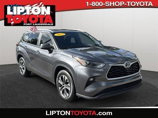 2023 Toyota Highlander Hybrid XLE