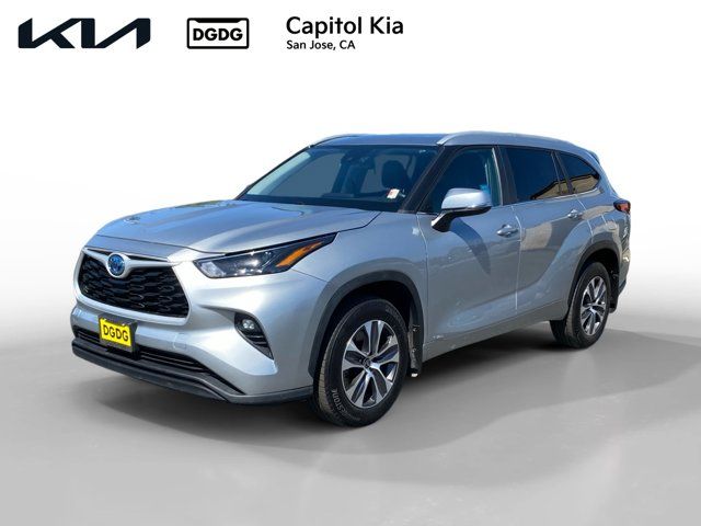 2023 Toyota Highlander Hybrid XLE