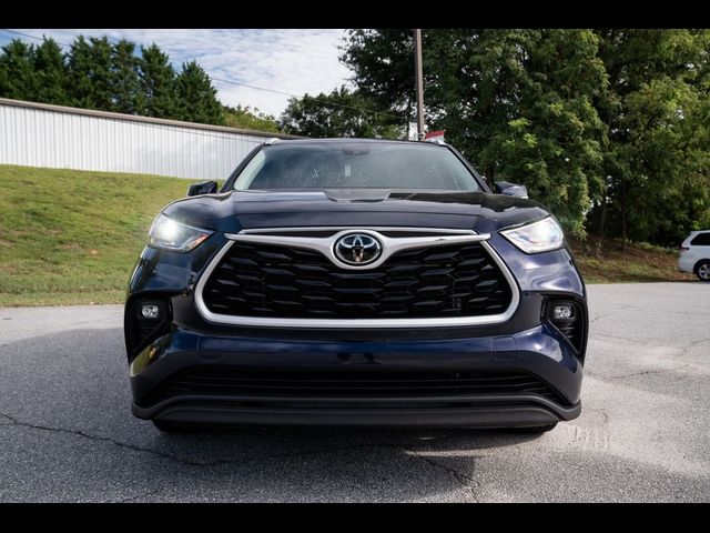 2023 Toyota Highlander XLE