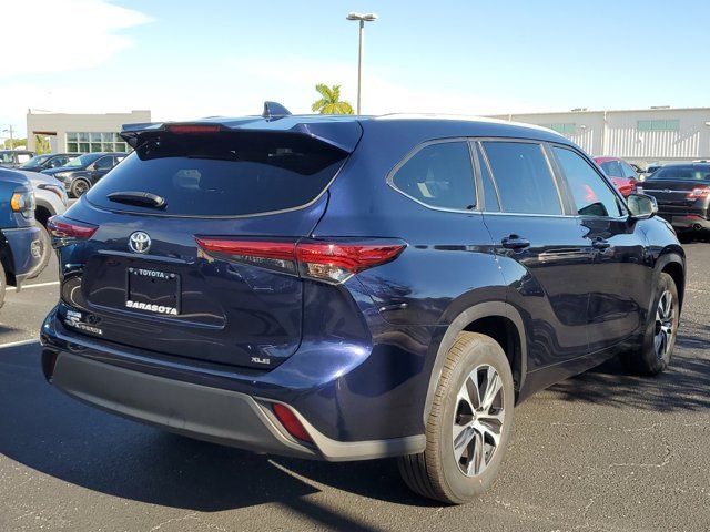 2023 Toyota Highlander XLE