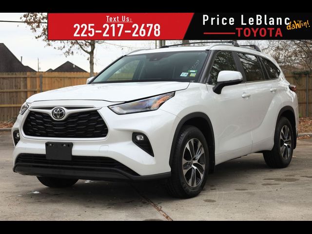 2023 Toyota Highlander XLE