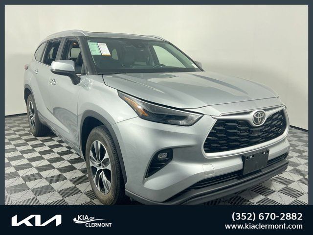 2023 Toyota Highlander XLE