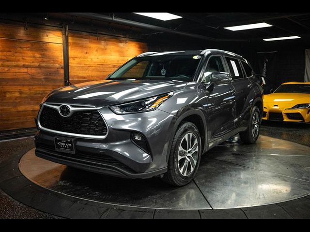 2023 Toyota Highlander XLE