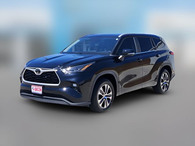 2023 Toyota Highlander XLE