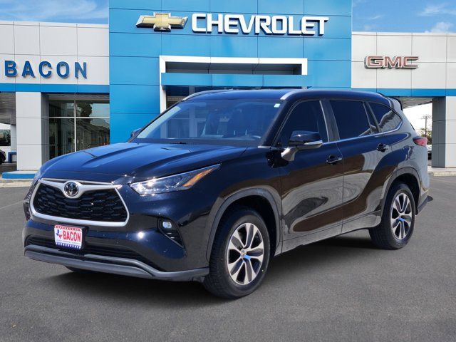 2023 Toyota Highlander XLE
