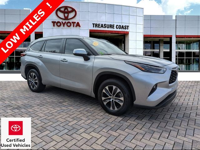 2023 Toyota Highlander XLE