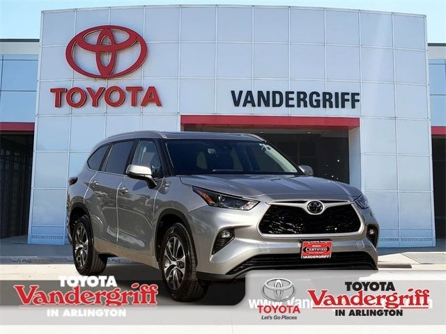 2023 Toyota Highlander XLE