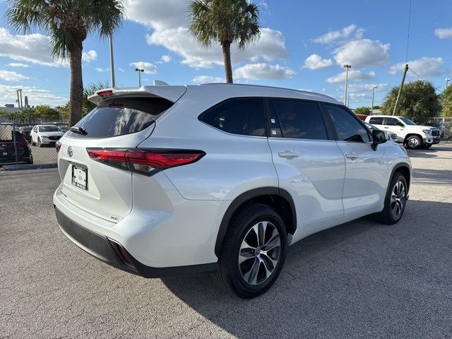 2023 Toyota Highlander XLE