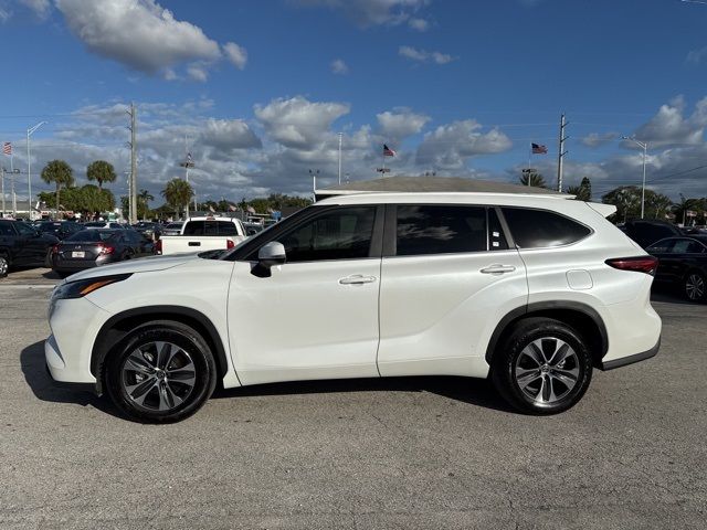 2023 Toyota Highlander XLE