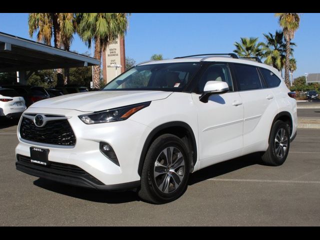 2023 Toyota Highlander XLE