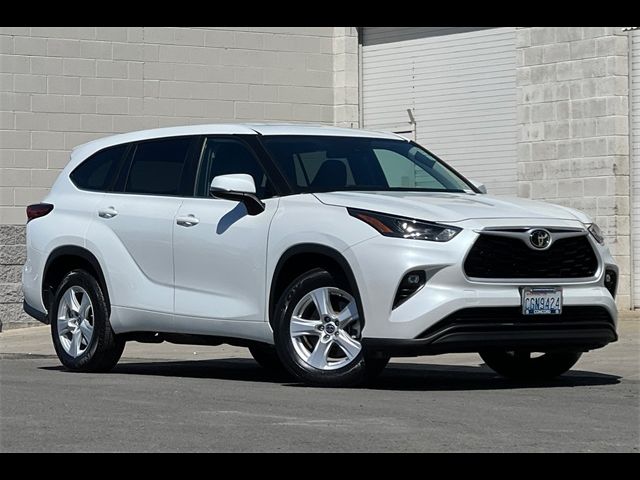 2023 Toyota Highlander XLE