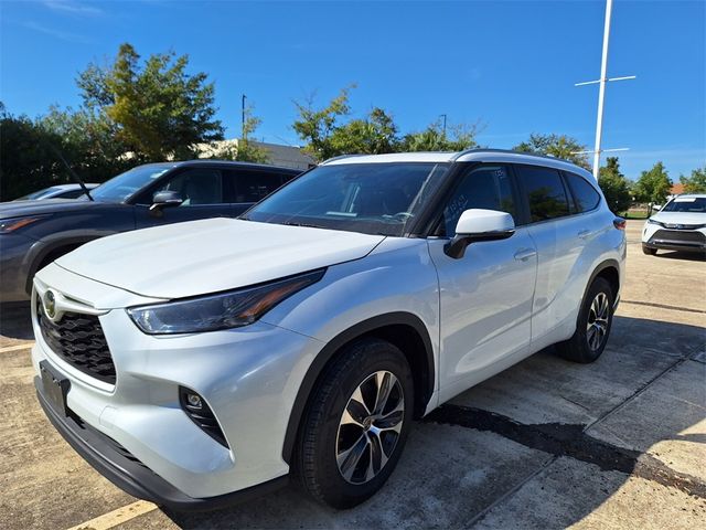 2023 Toyota Highlander L