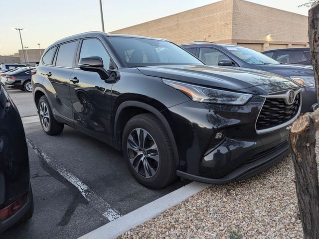 2023 Toyota Highlander XLE