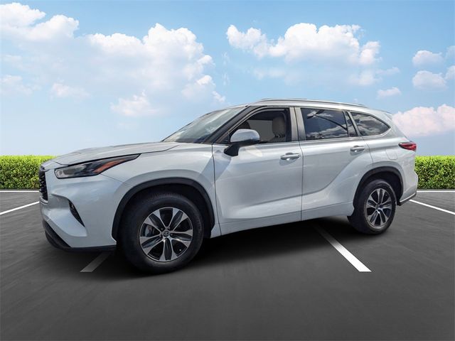 2023 Toyota Highlander XLE