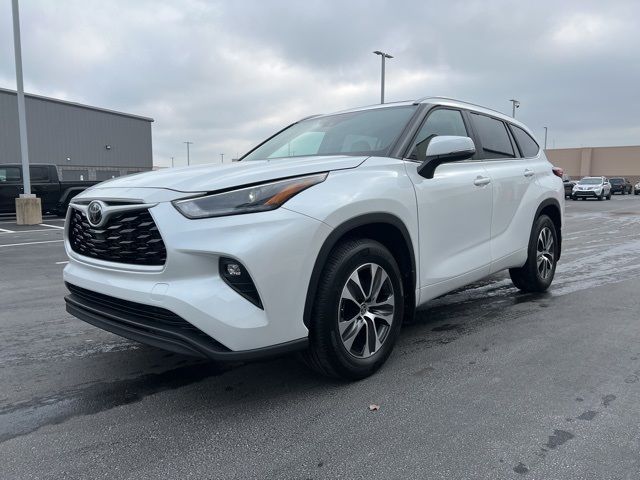 2023 Toyota Highlander L