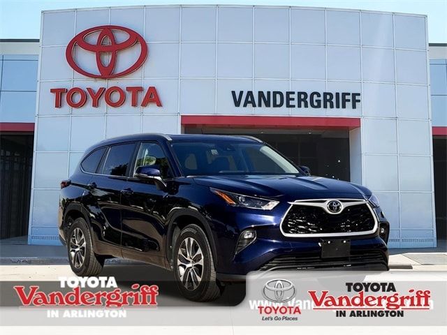 2023 Toyota Highlander XLE