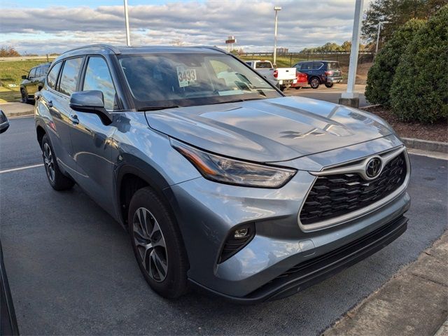 2023 Toyota Highlander XLE