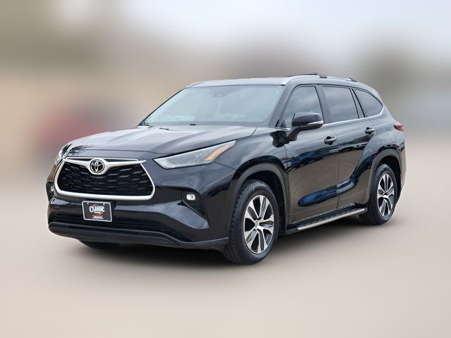2023 Toyota Highlander XLE