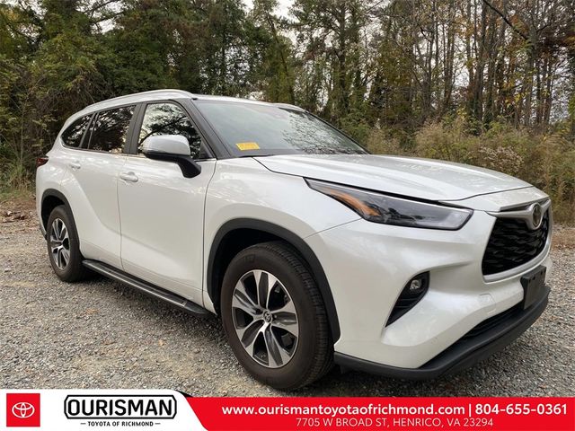 2023 Toyota Highlander XLE