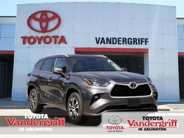 2023 Toyota Highlander XLE