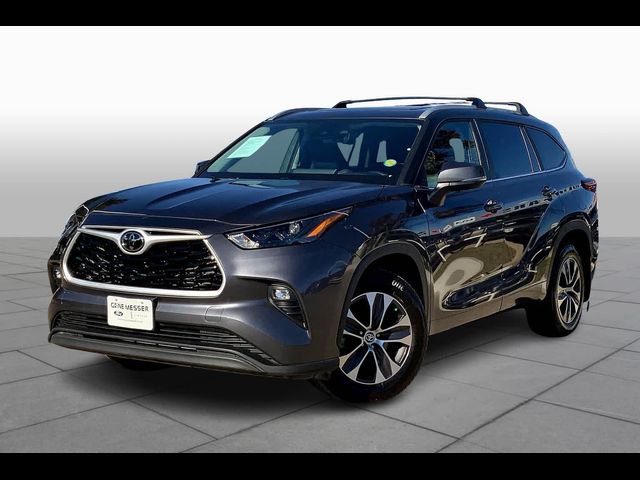 2023 Toyota Highlander XLE