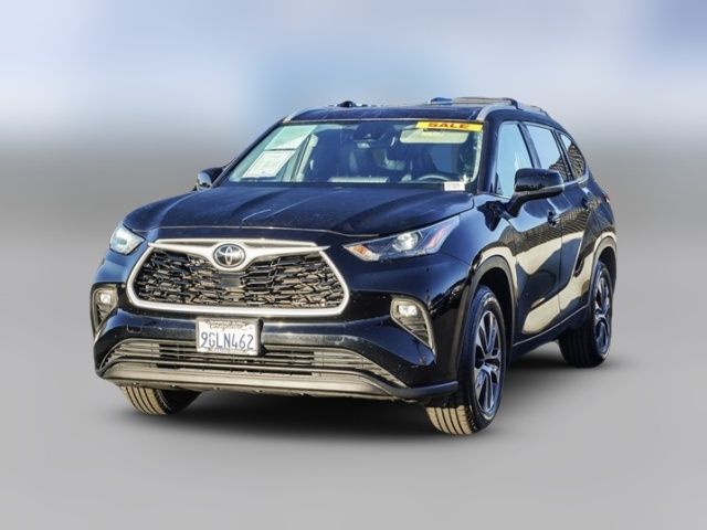 2023 Toyota Highlander L