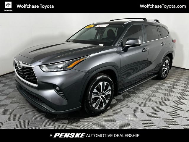 Used 2023 Toyota Highlander XLE For Sale in Memphis, TN | Capital One ...