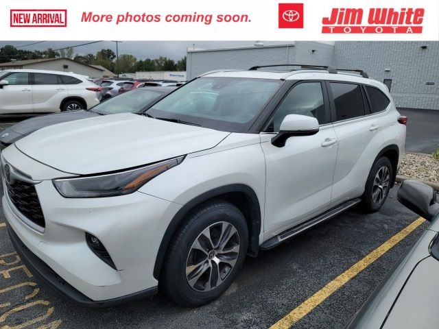 2023 Toyota Highlander XLE