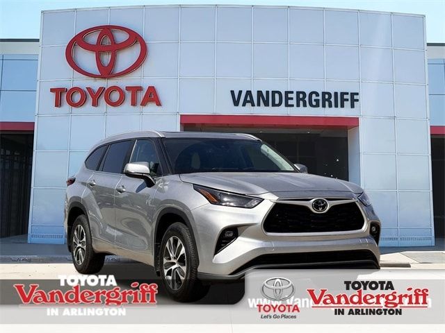 2023 Toyota Highlander XLE