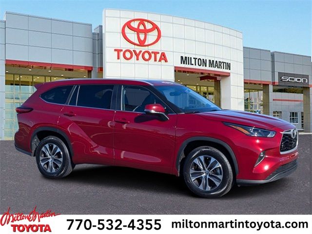 2023 Toyota Highlander XLE