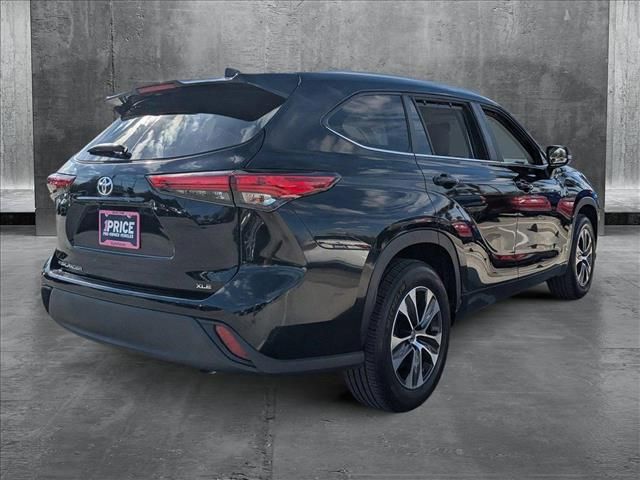 2023 Toyota Highlander XLE