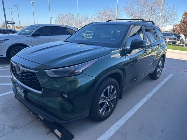 2023 Toyota Highlander XLE