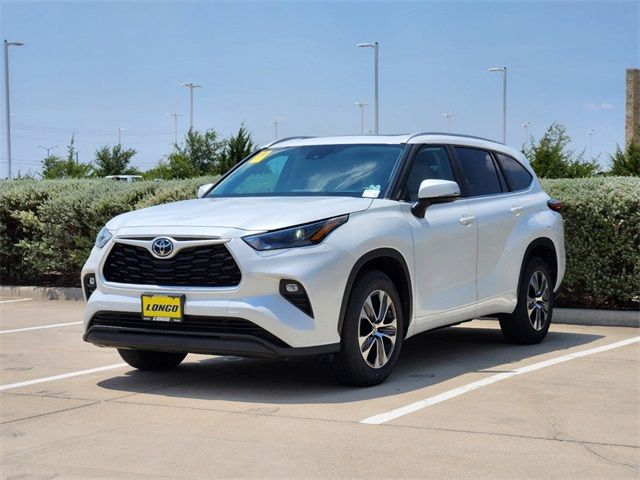 2023 Toyota Highlander XLE