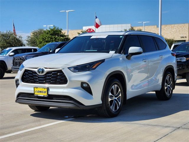 2023 Toyota Highlander XLE