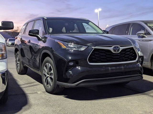 2023 Toyota Highlander XLE